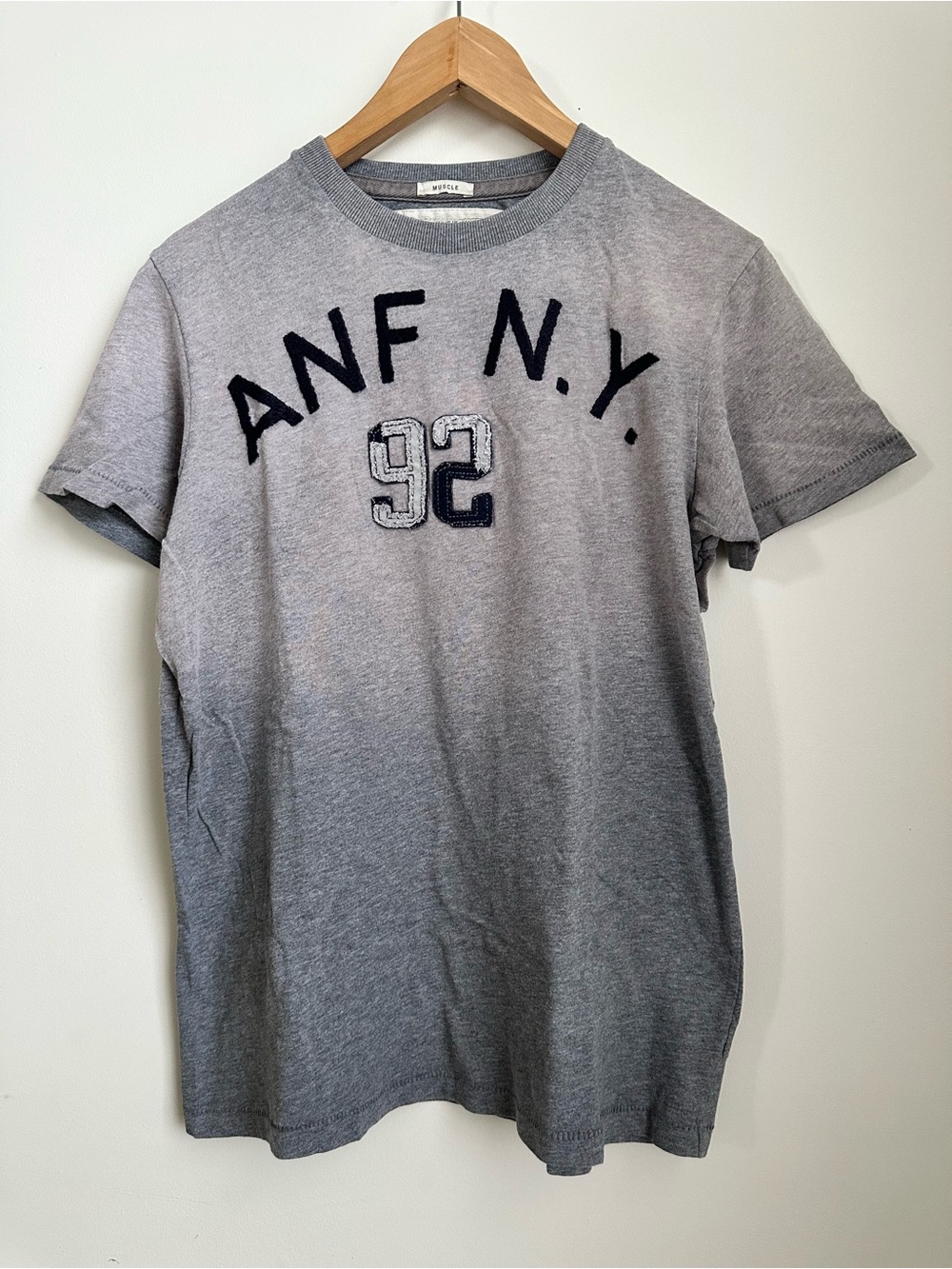 Abercrombie & Fitch Vintage Men’s Gray Ombre Short Sleeve Tee
